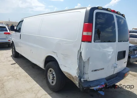 2010 Chevrolet Express G2500 Work Van from USA, damaged, VIN 1GCZGGBA3A1154411